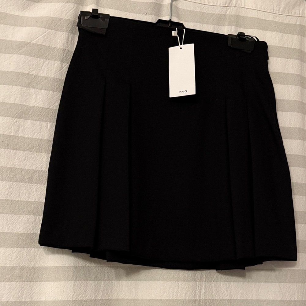 NWT Mango Black pleated mini Skirt, sz 0 - Picture 7 of 15